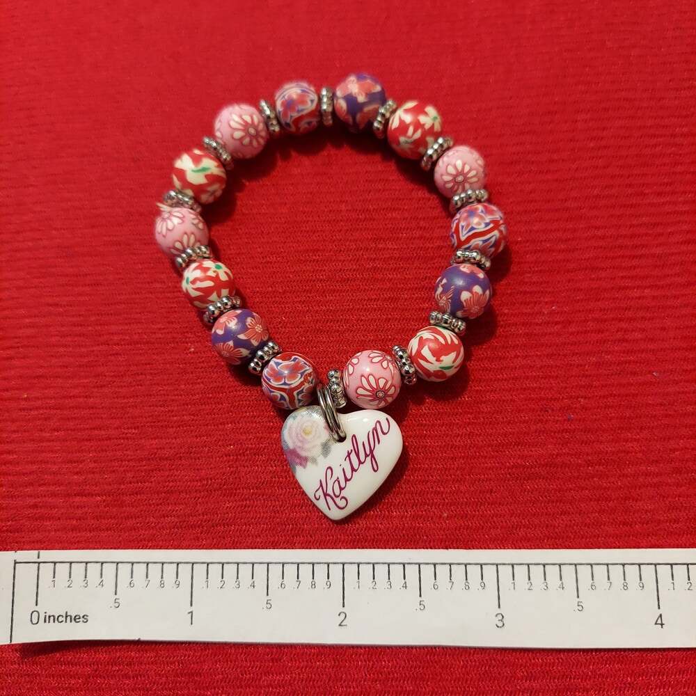 "Kaitlyn" Name White Heart Charm, Pink Purple Floral Beads, Silver Tone Bracelet